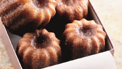 cannelés traditionnels bordelais