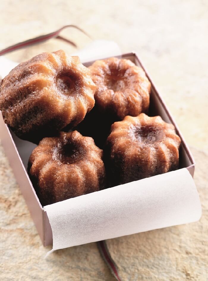 cannelés traditionnels bordelais