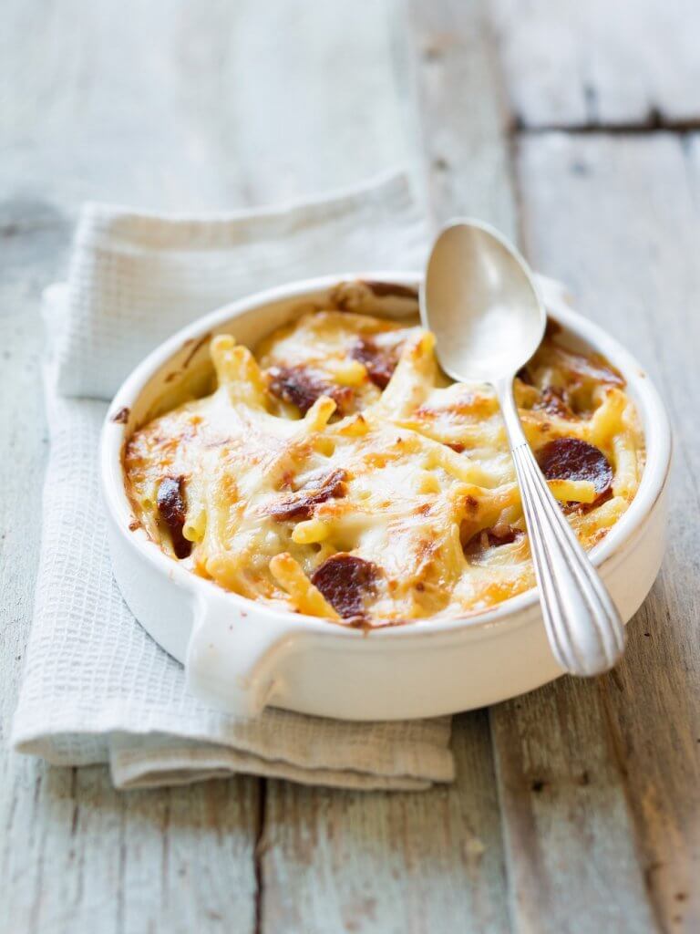 Un savoureux gratin de macaroni au reblochon