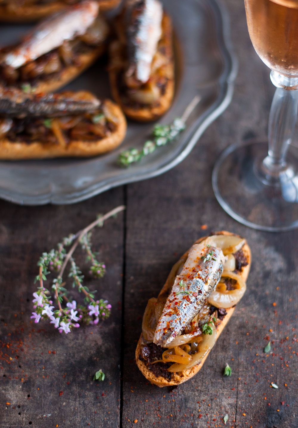 Crostini à la tapenade