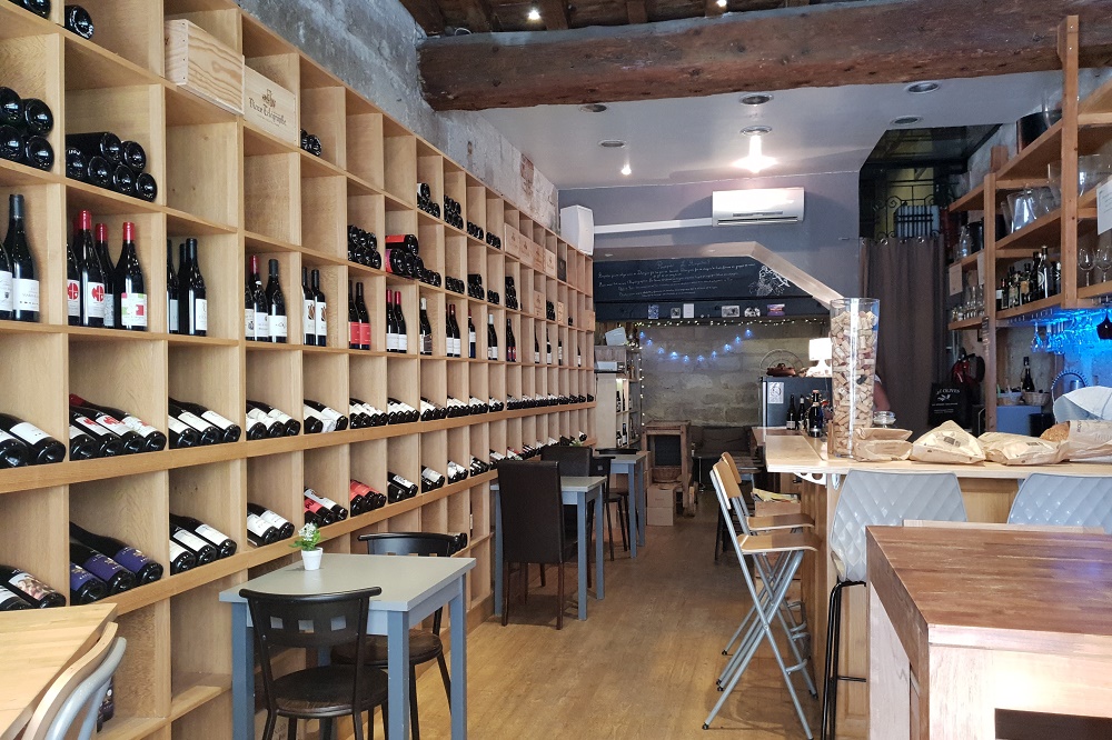 Le top trois des bars à vin pour faire la fête à Avignon