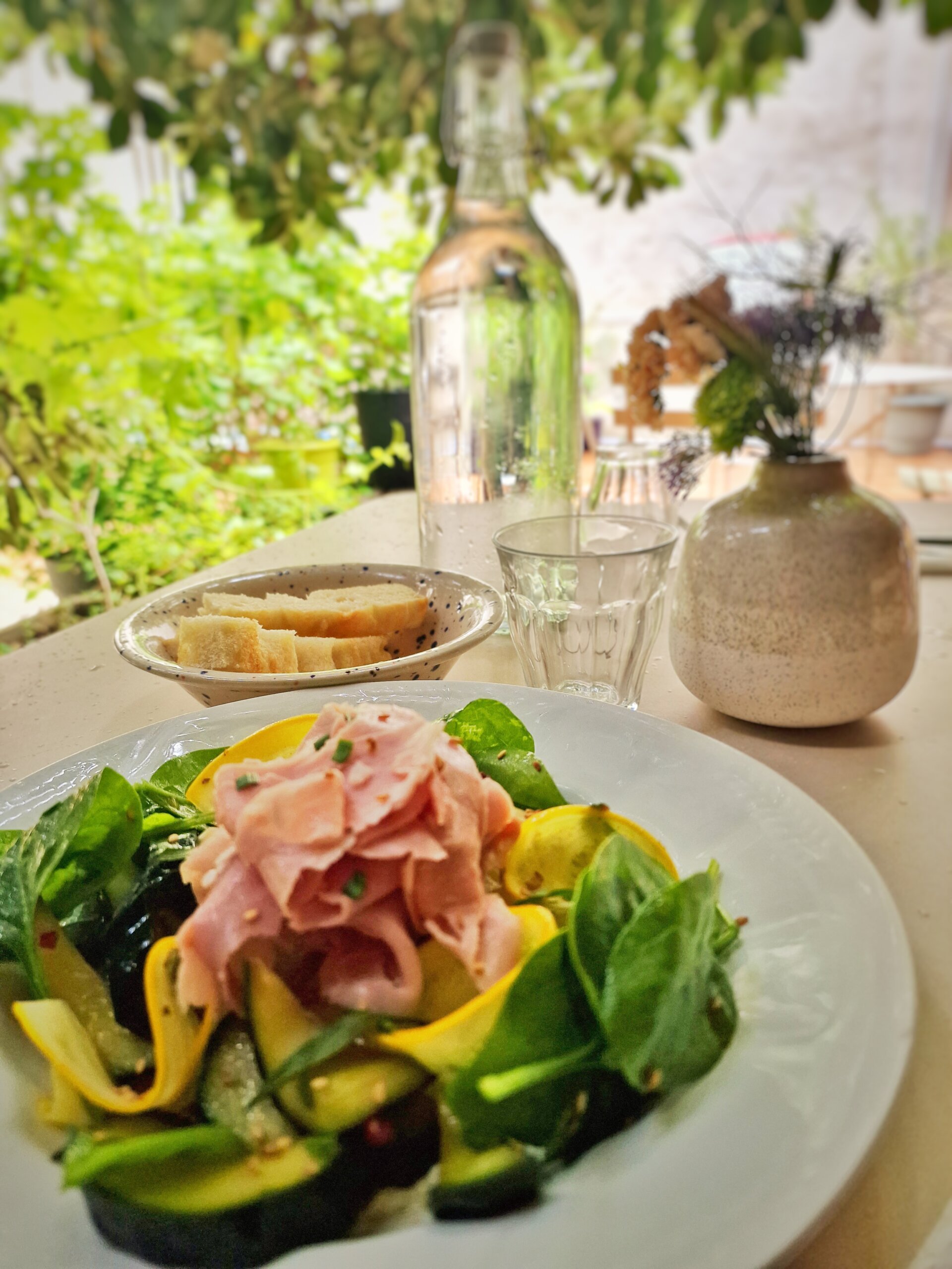 Amo cantine solaire propose une carte très très végétale