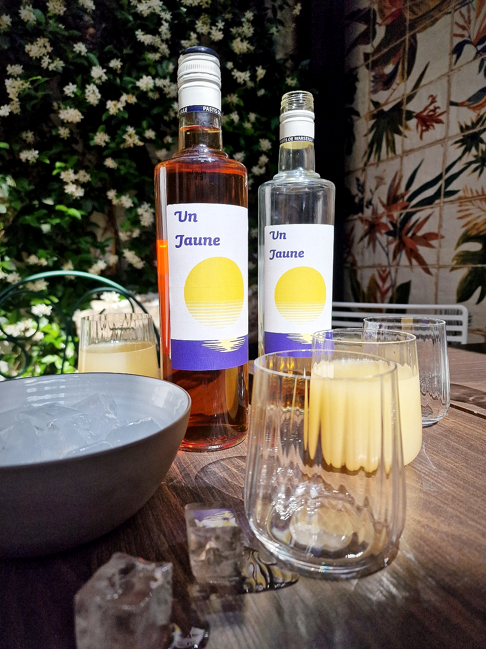 Le pastis du Chicoulon, s'appelle Un Jaune, authentique pastis de Marseille