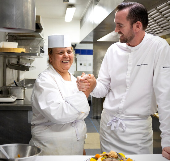 Hafidha et le chef Auger