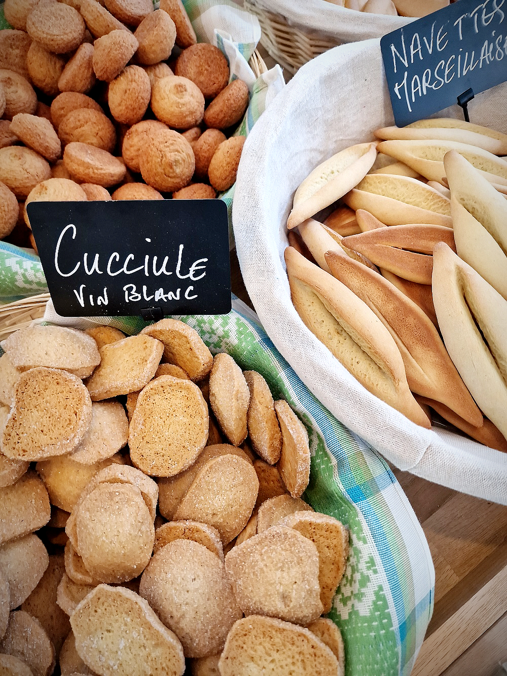 180°, la biscuiterie s'est établie boulevard Bompard, 7e arr.