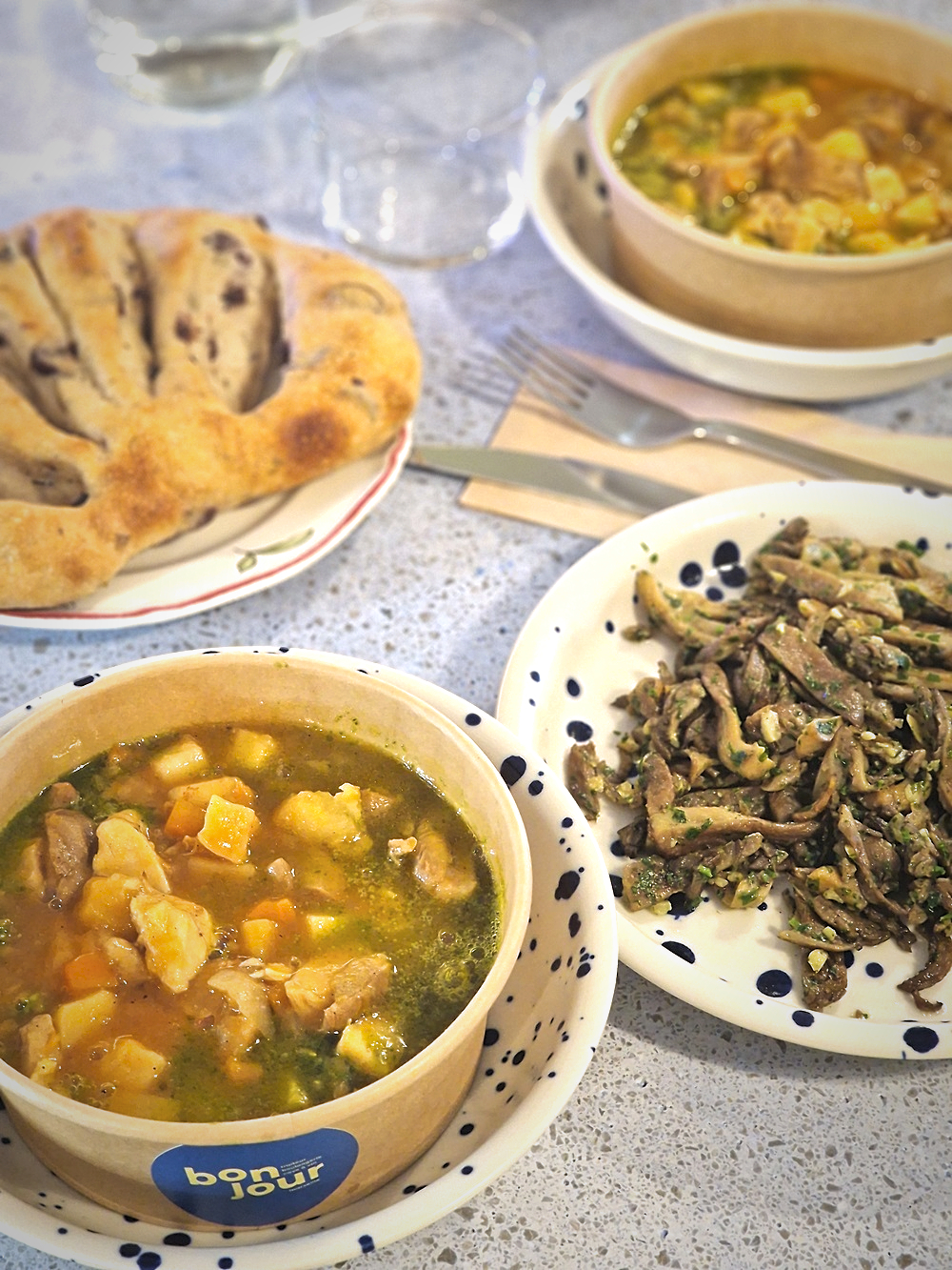 BonJour traiteur et boulangerie à Marseille, le repas du déjeuner