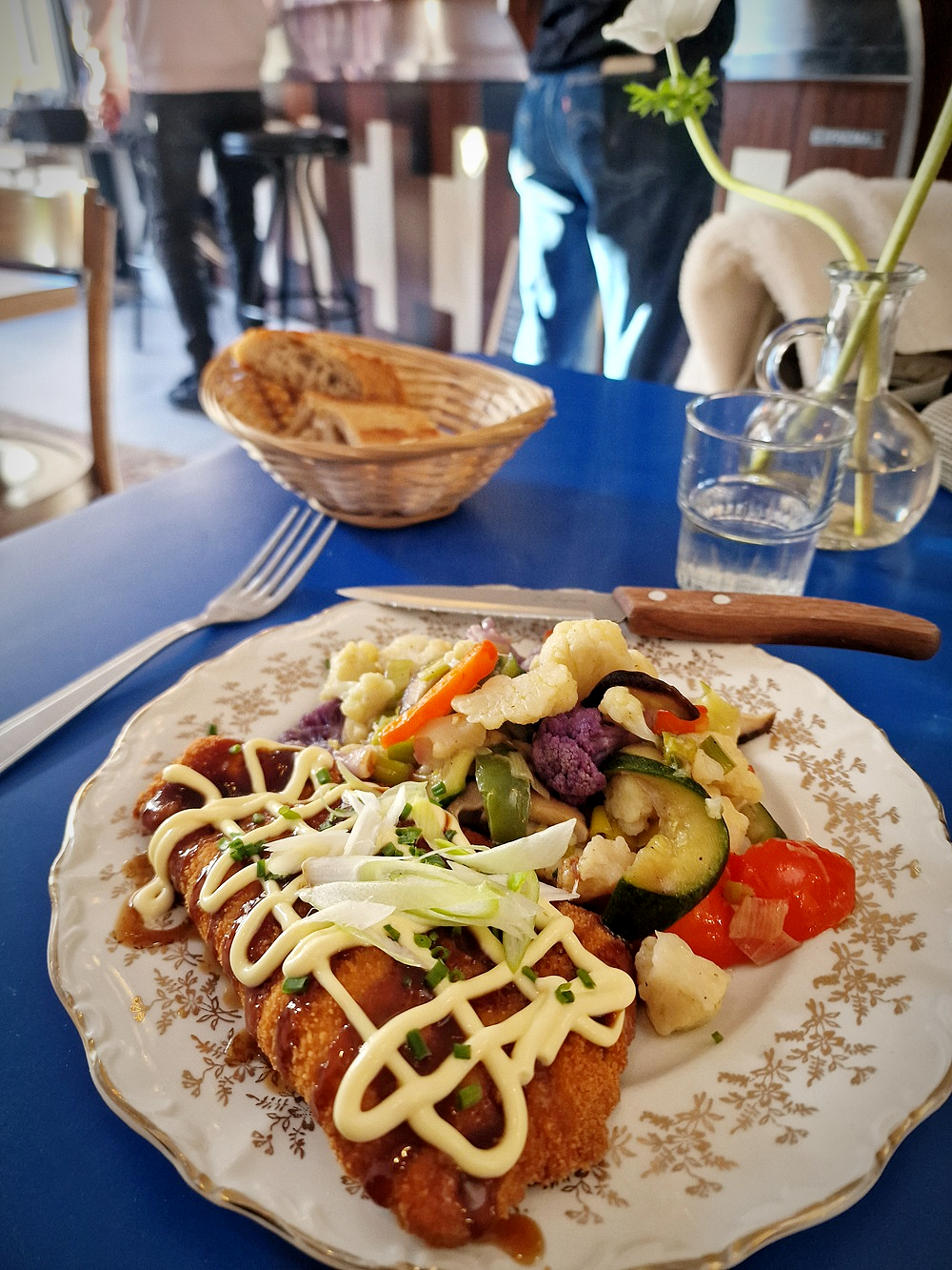 Le bistrot Sassy, boulevard Chave à Marseille 5e.