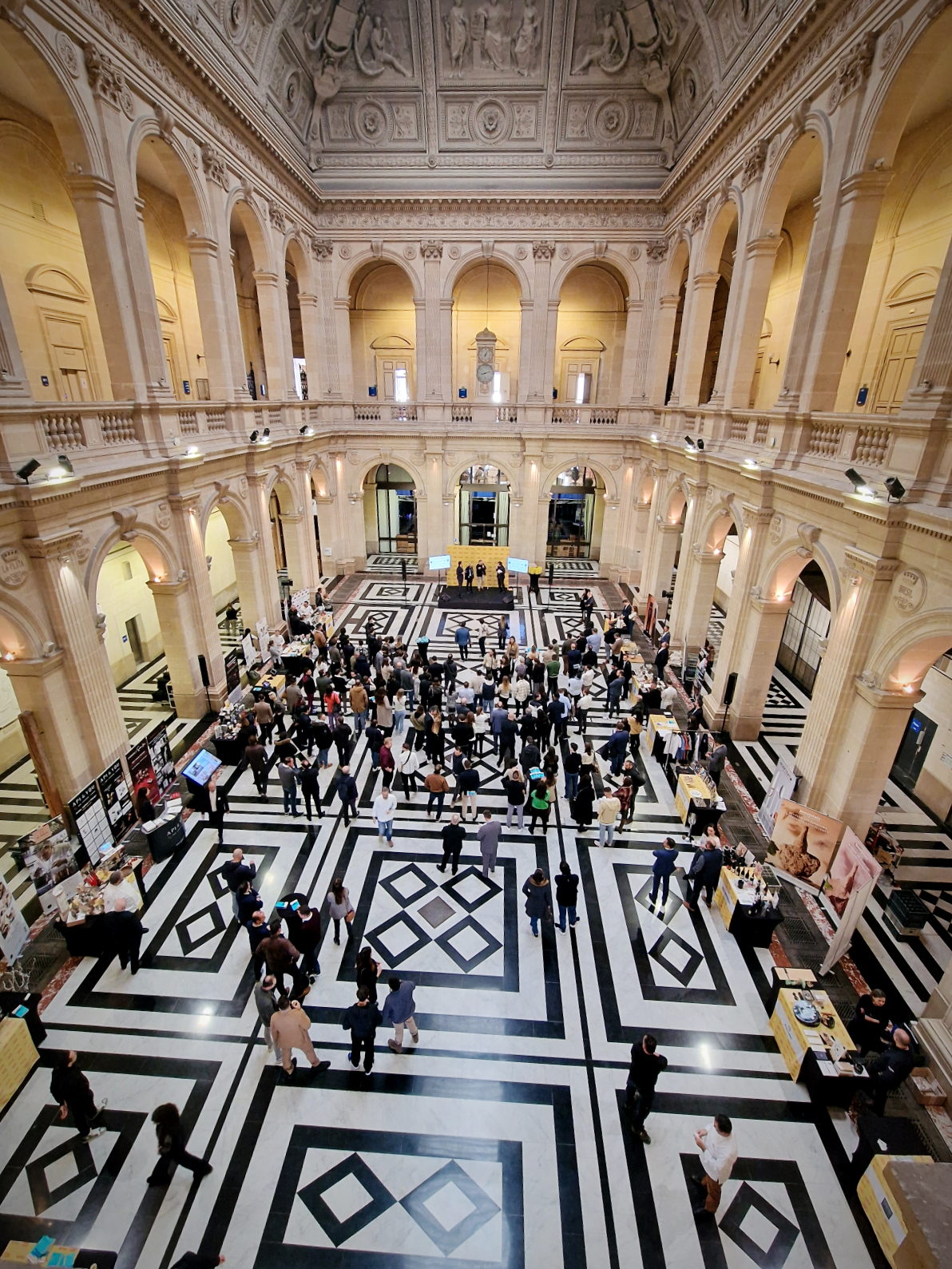 Gault et Millau 2024 : la remise des prix à Marseille au palais de la Bourse