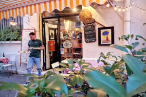 LA Luna Piena, pizza sur le trottoir à Marseille