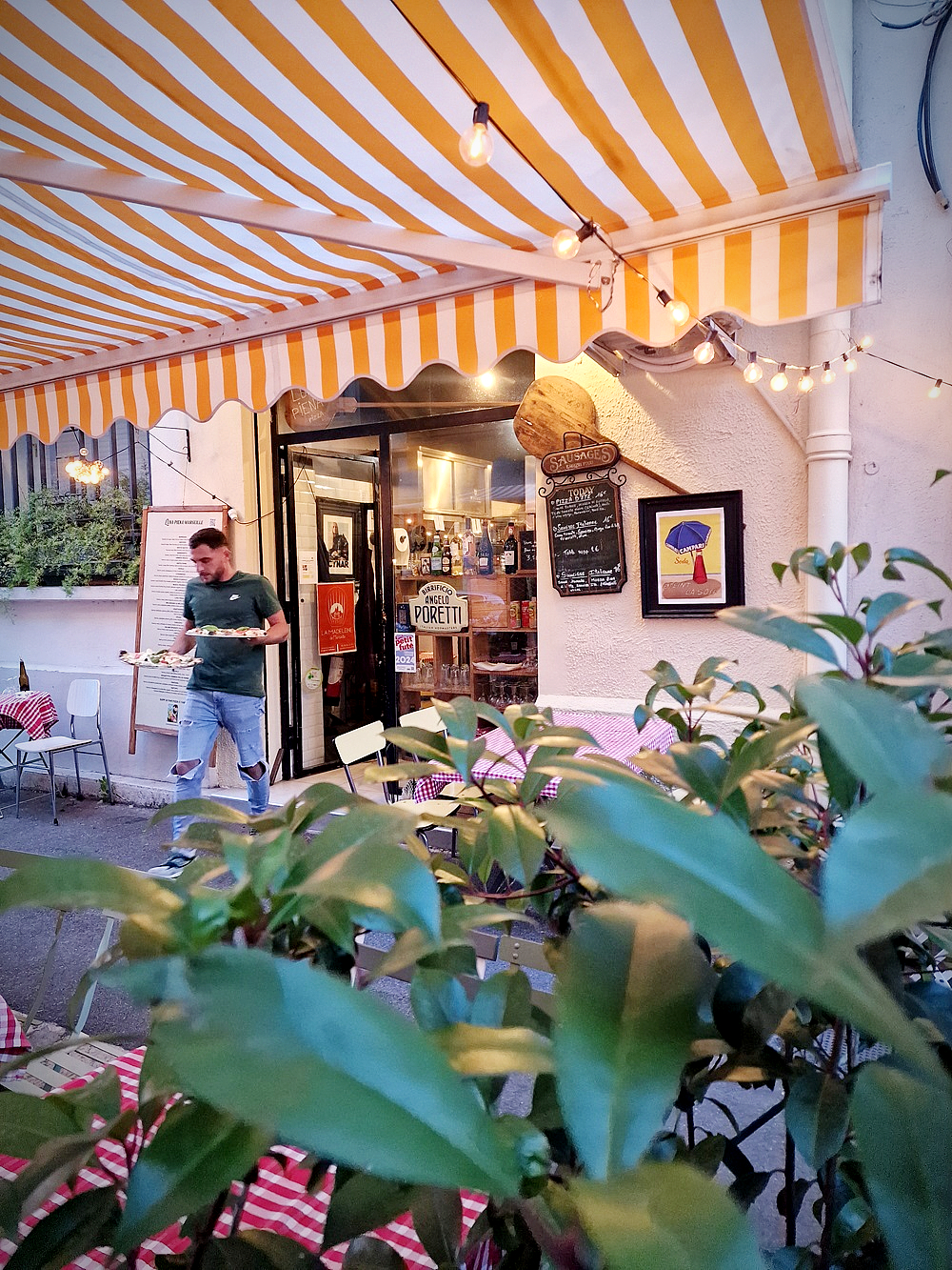 Pizzeria la Luna Piena à Marseille