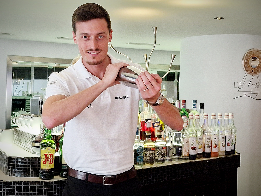 Romain Zucca, le chef barman du Novotel Vieux-Port