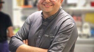 Hamza Deramchi chef de la Table Fossoul à la Criée cet été à Marseille