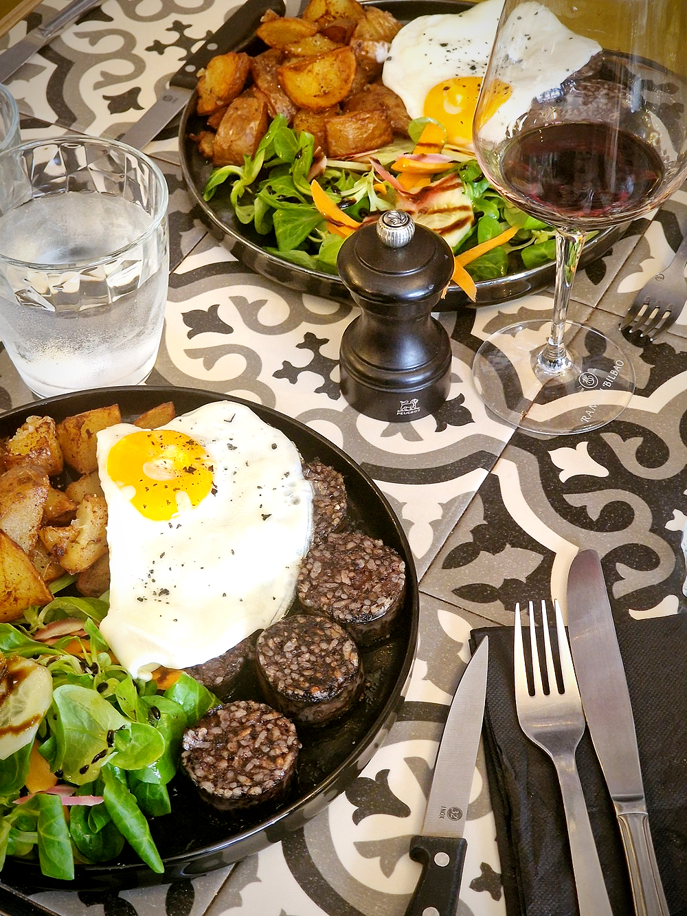 Le plat du jour de la Pequeña Boqueria, rue Edmond-Rostand à Marseille
