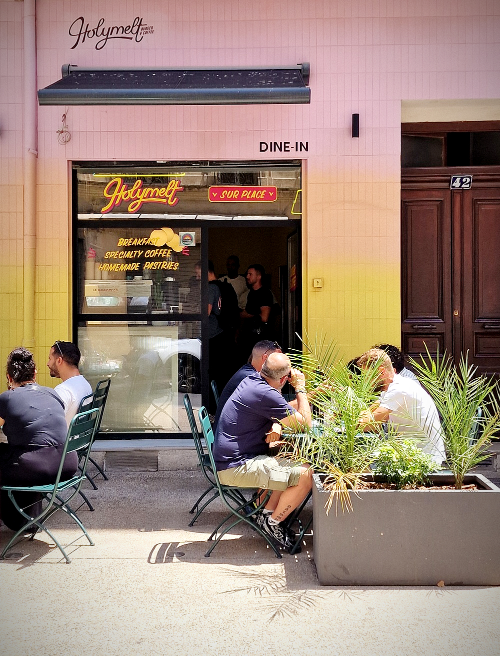 Holymelt, les burgers à savourer quartier de la Joliette à Marseille