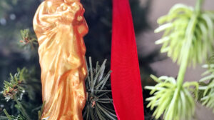 Les vierges en verre soufflé parmi nos idées cadeaux pour les fêtes