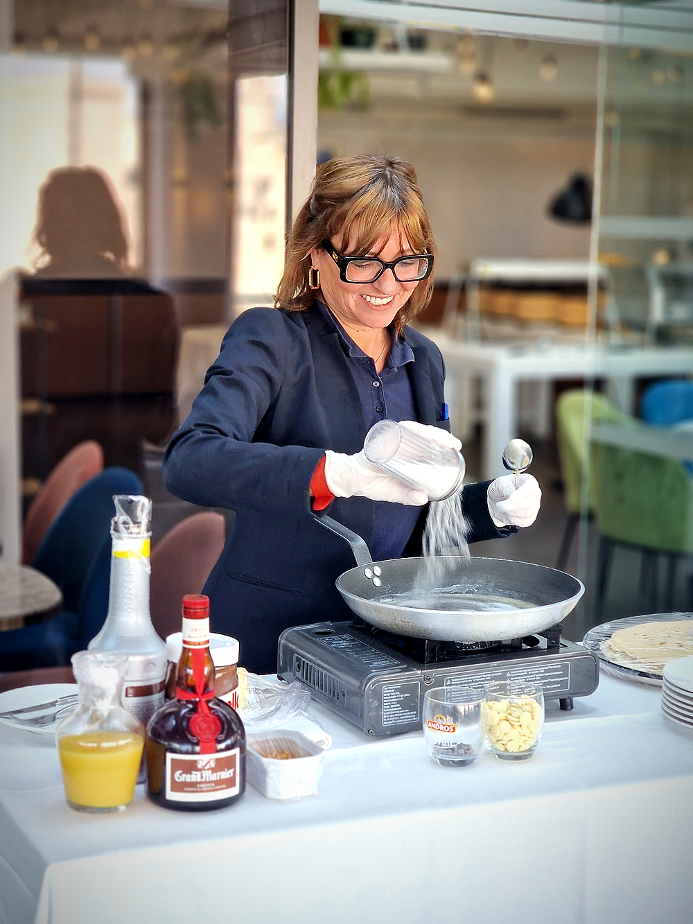 Alessandra, assistante maître d'hôtel chez Magâté, le resto du Novotel Marseille Vieux-Port