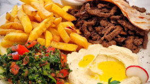 Chez Marwan, snack libanais à Marseille, l'assiette chawarma
