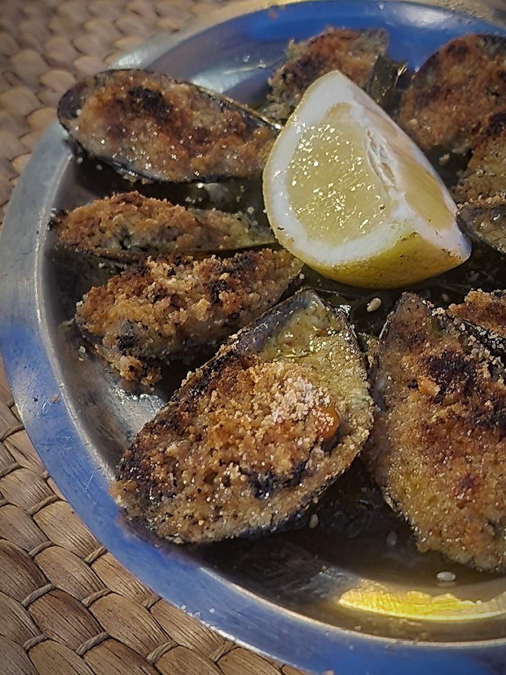 Les moules aux amandes servies à La Cantine de Lynn, Marseille
