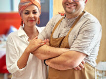 Lydia et Hamza Deramchi au Relais 50 revendiquent 3 macarons Ecotable