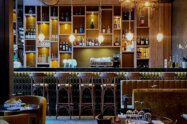 Le Coude à Coude à Mazargues, c'est un restaurant, un bar à vins, qui propose des plats soignés