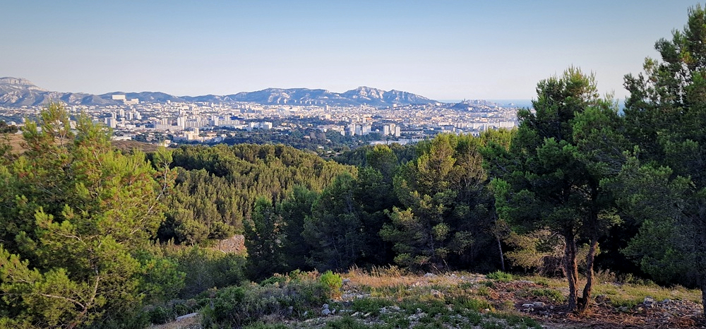 Vue sur Marseille depuis le vallon Dol