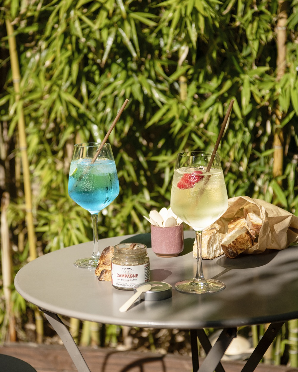 Des cocktails servis au restaurant de l'hôtel Maison Montgrand à Marseille