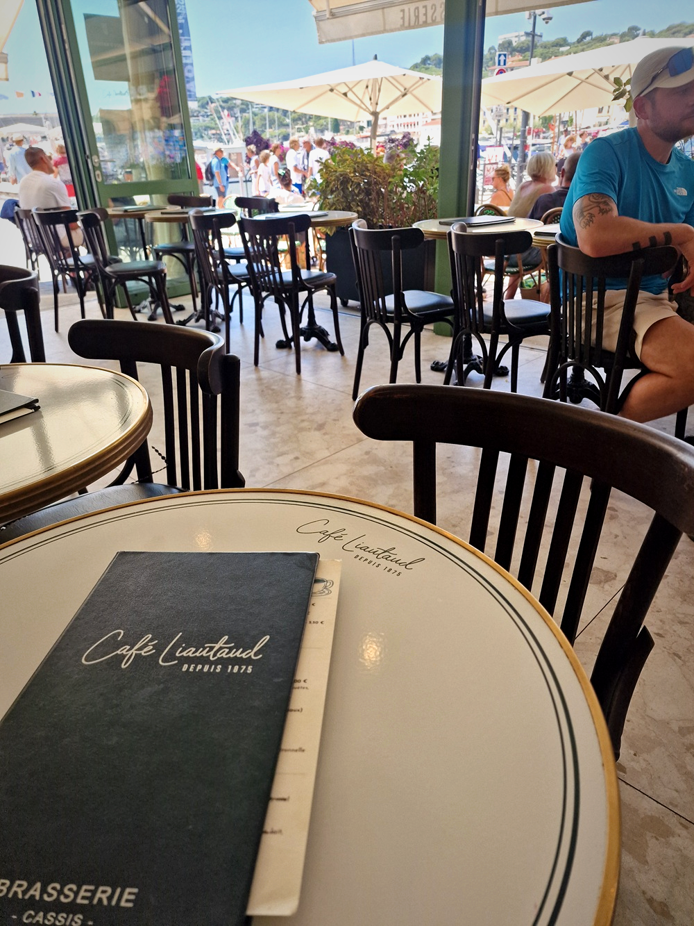 Hôtel Liautaud sur le port de Cassis en Provence