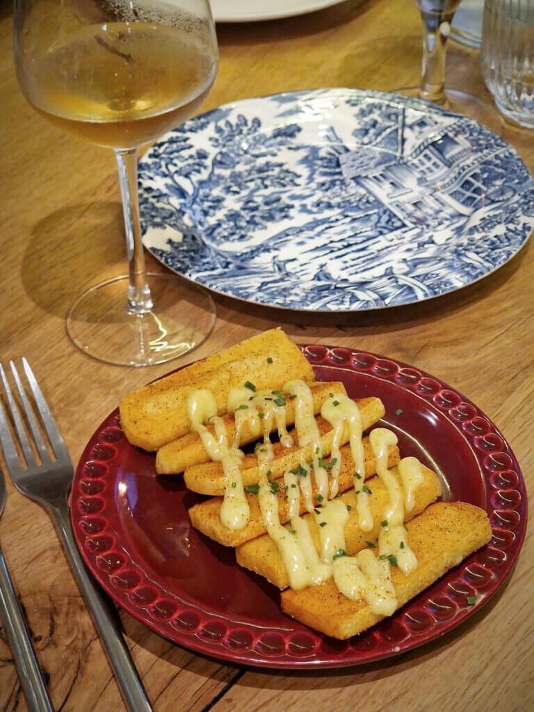 Hera Saint-Tropez bistrot sur le port