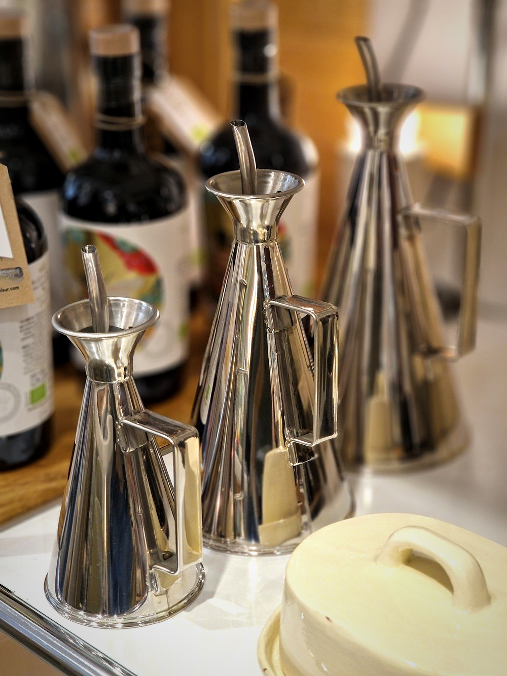 Trio de burettes en vente à la Maison marseillaise