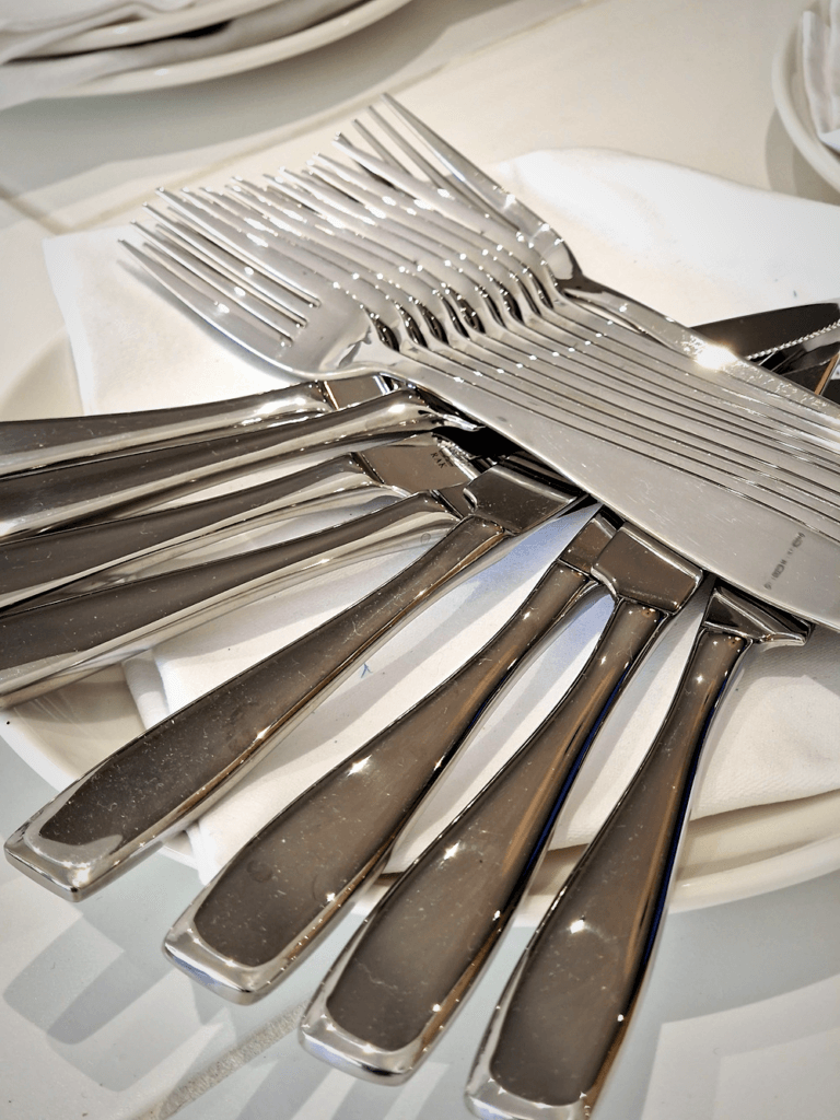 Samuel Devouche, 18 ans, major de Ferrandi, ouvre L'Eden restaurant à La Ciotat. Rencontre avec un "chef bistronomique" en devenir