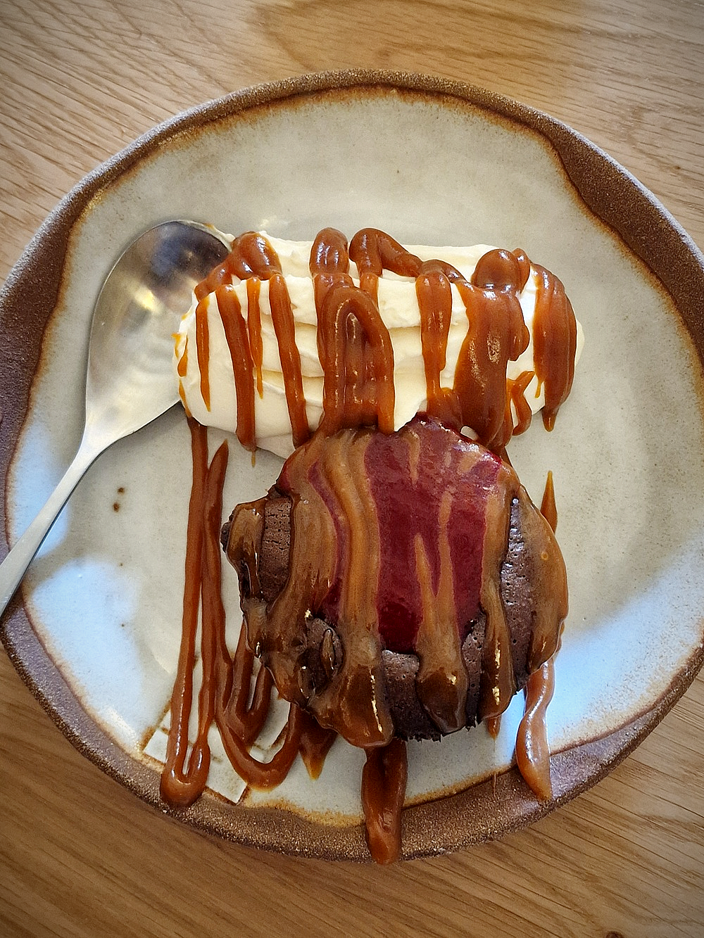 Mino Canebière, c'est l'âme de Marseille : une cuisine maison, sincère et généreuse,. Mi-cuit chocolat avec vue sur la Canebière