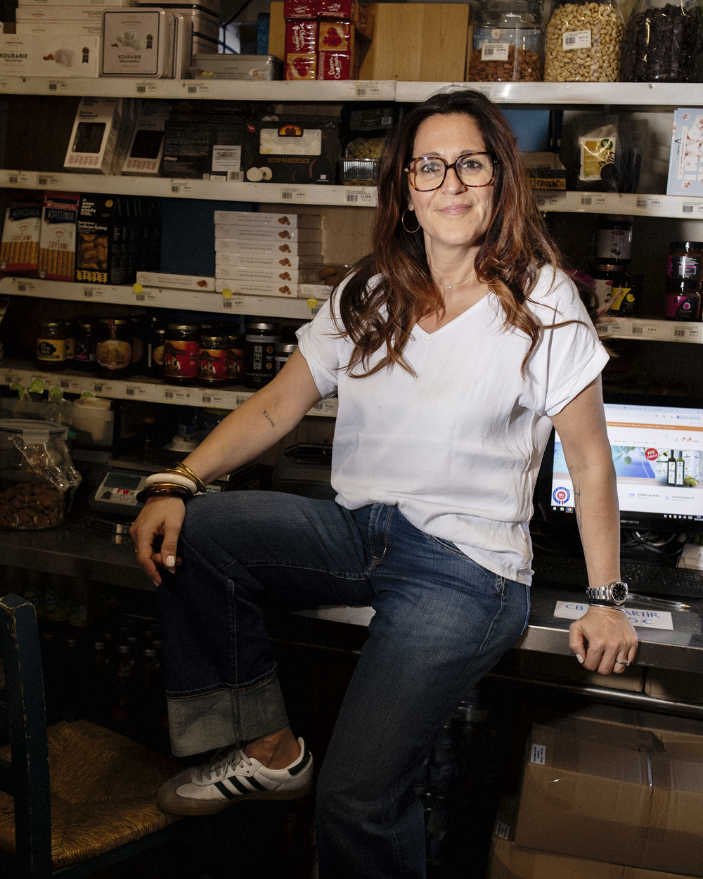 C'est chez Martha que viennent s'approvisionner les meilleurs restaurants grecs de Marseille. Confidences et cuisine solaire au menu