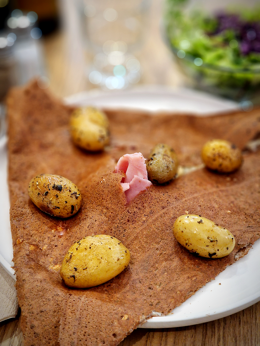 Krisbikaju, ce sont des crêpes et galettes bien tanquées
