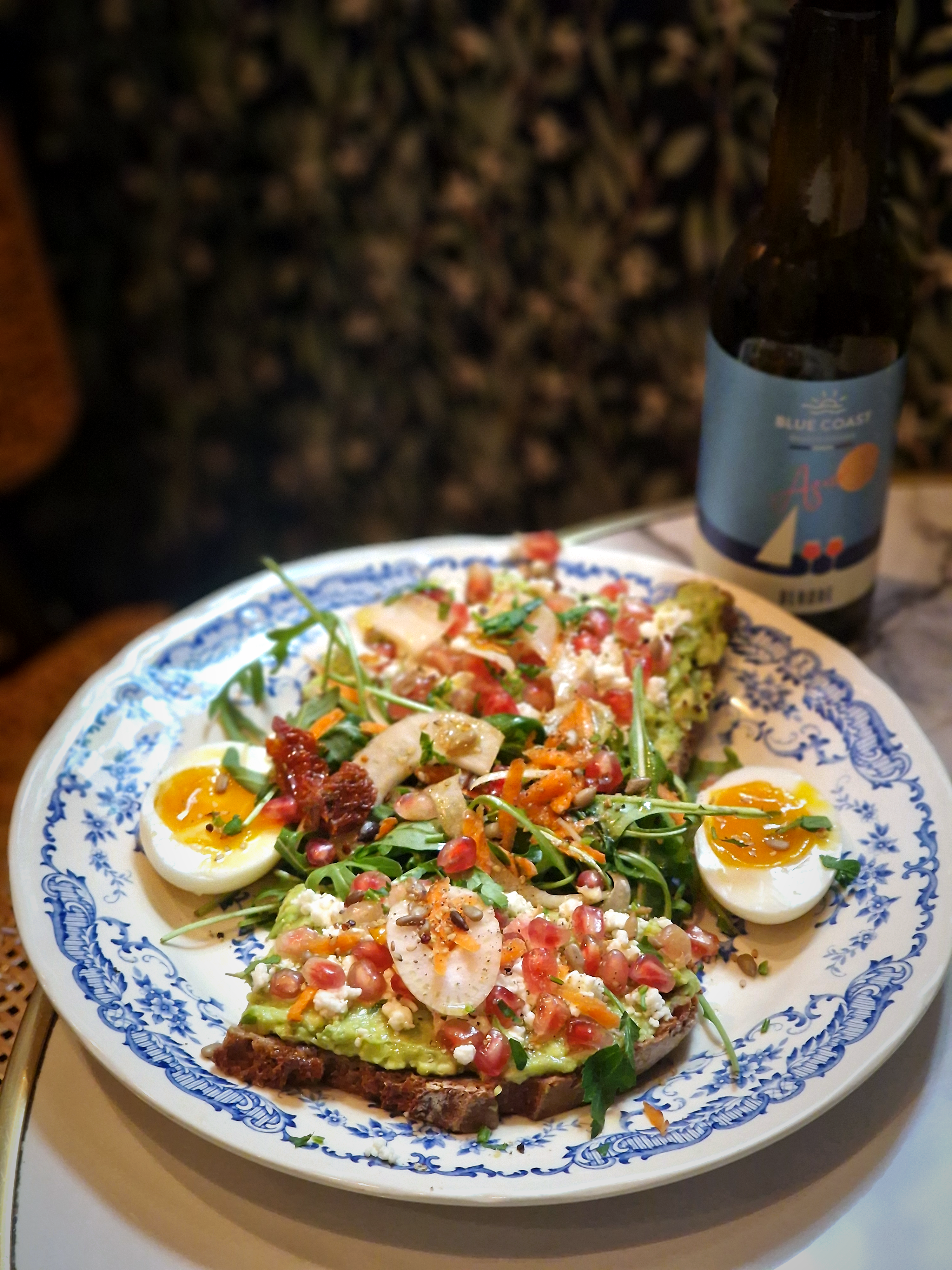 Brunch dominical chez Maison Bohème : cuisine intuitive, options veggie et sans gluten