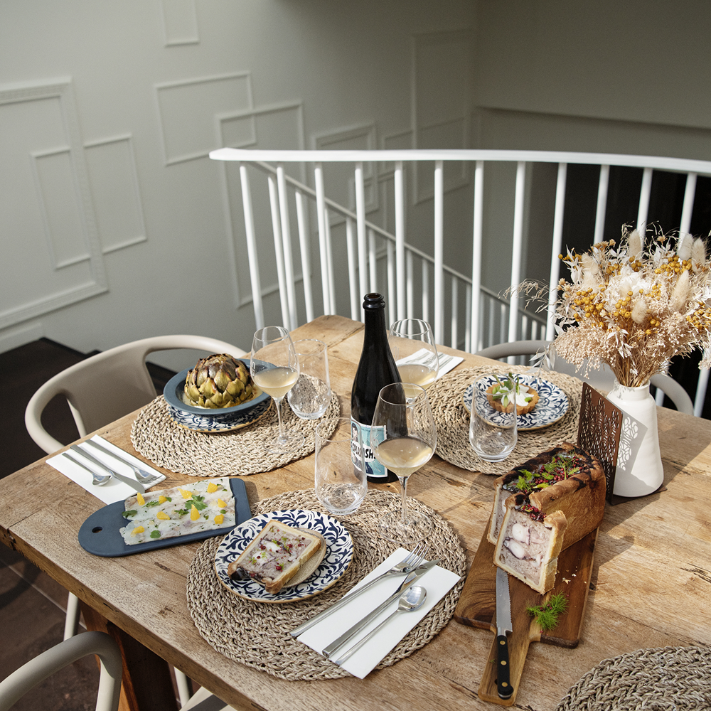 Maison Loko est une adresse unique, ouverte 7/7 jours, du petit-déjeuner au dîner