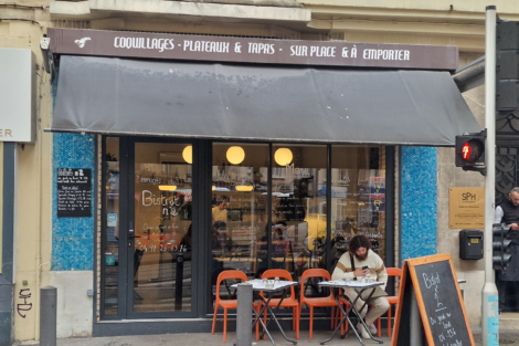 Bistrot N°2 , bistrot à vocation marine à Marseille quartier Cinq Avenues