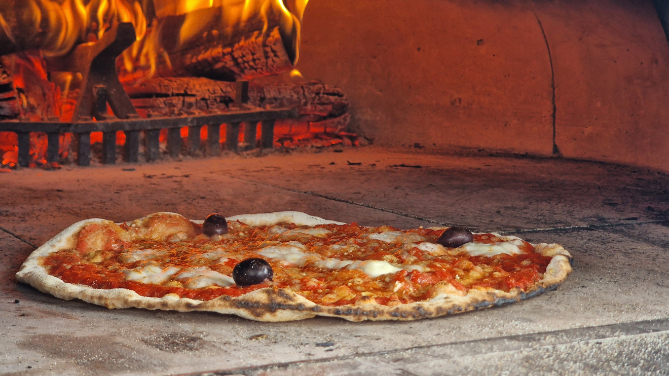 À Forcalquier, Manu Barthélémy défend une pizza libre et engagée