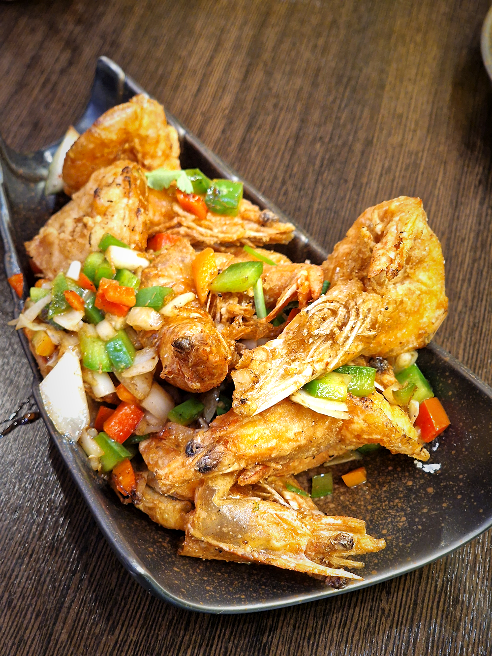 Chez Y A un resto à Marseille, crevettes poivre-sel et spécialités rares à découvrir absolument.