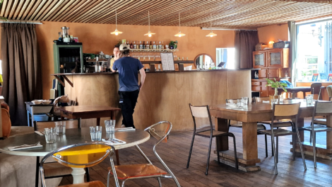 Nido le bistrot des puces Fifi Turin à Marseille