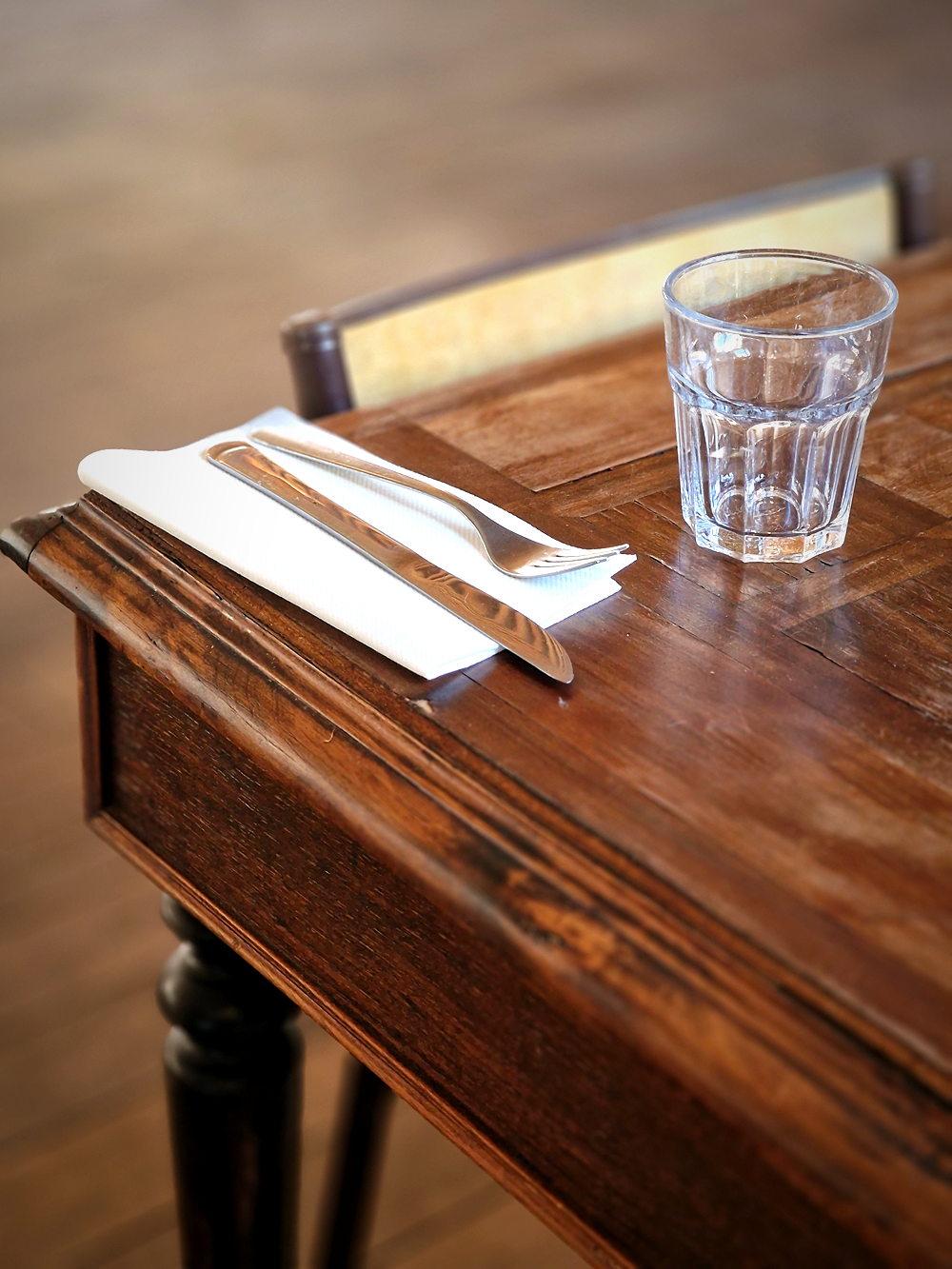 Nido redynamise les puces de Fifi Turin avec un néobistrot ultra vivant