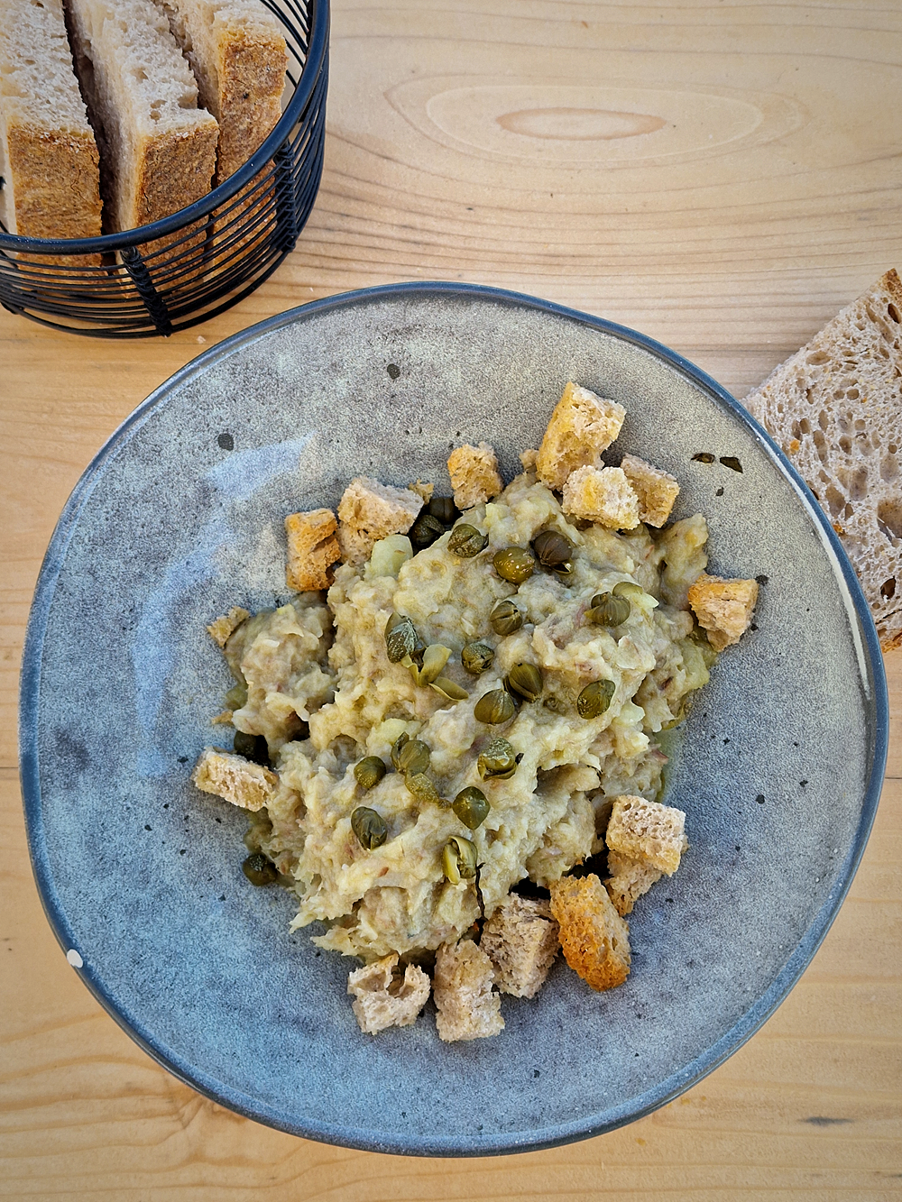 Le restaurant du château d’If : cuisine méditerranéenne soignée, à l'image de cette brandade tiède