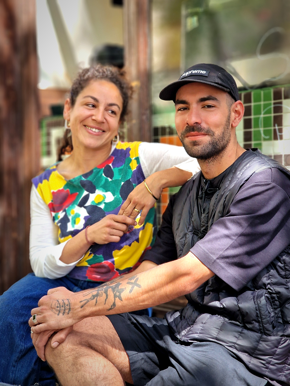 Café Sole : sandwiches signature, coffee et douceurs place de Lenche avec Lisa et Emile