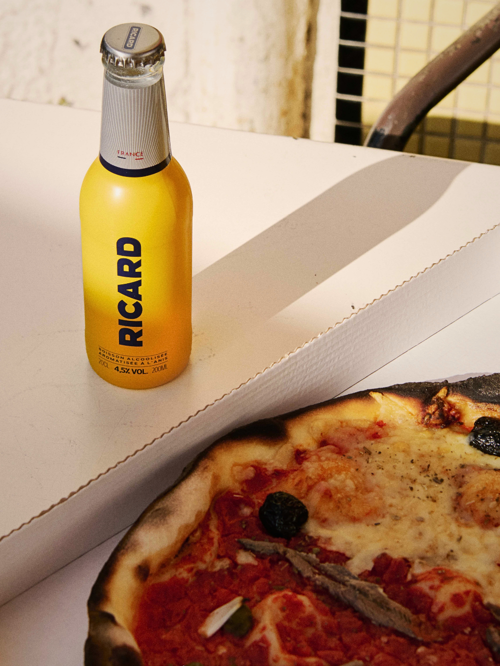 Ricard et la pizza moit'-moit', l'accord parfait du pastis de Marseille