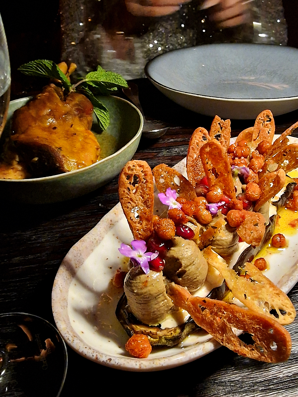 A Saint-Tropez, le Salama de Frédérique et Fabrice Dorel déroule un Maghreb magnifié : cuisine et cocktails top niveau et nuits ambiancées