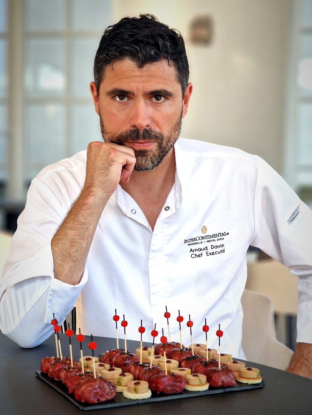 Coulisses d'un dîner de 190 couverts à l'Intercontinental Marseille : Arnaud Davin parle du stress, de sa brigade et de la transmission