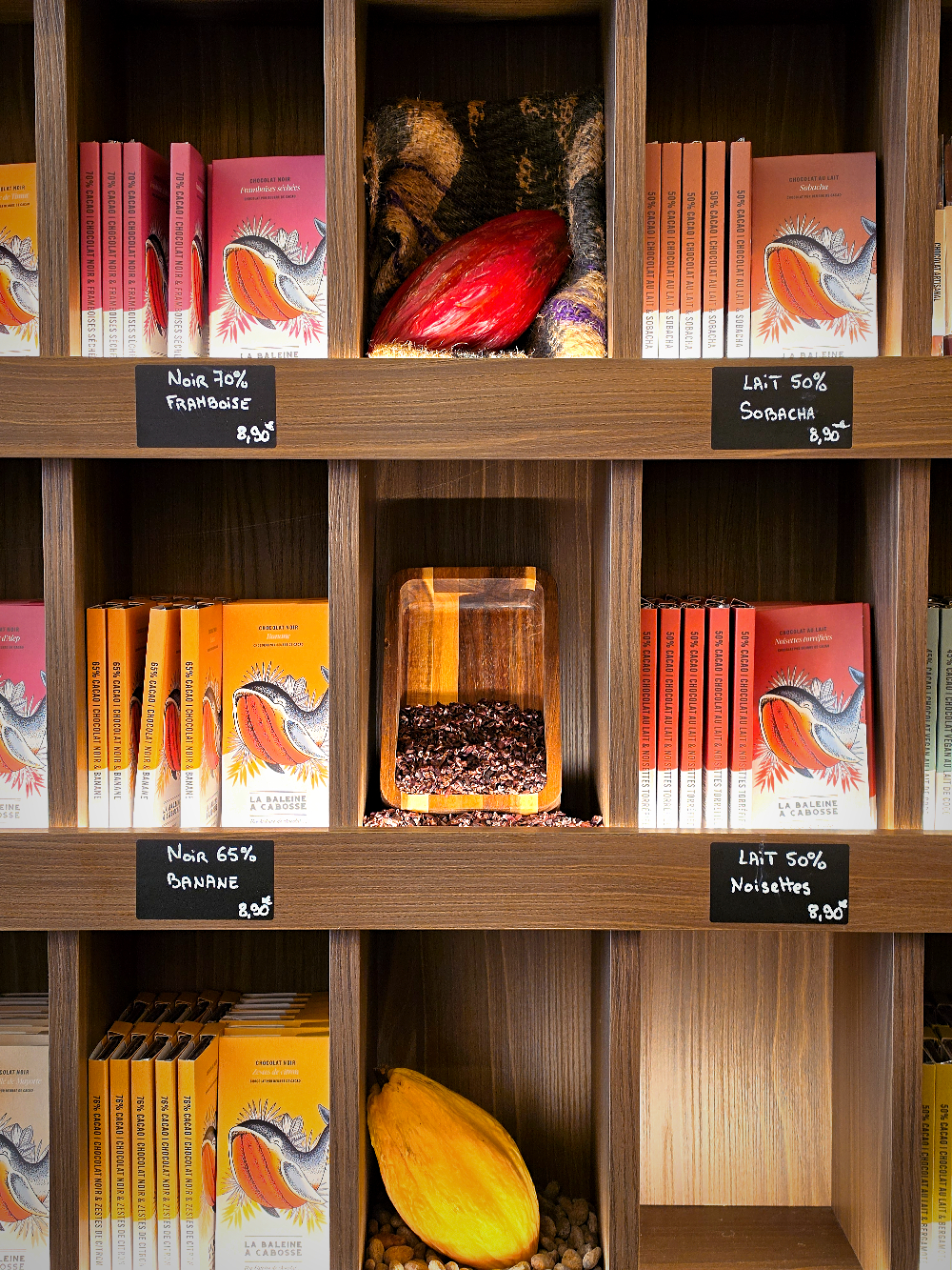 La Baleine à Cabosse ouvre un 2e atelier-boutique à Marseille, dans l'ancien magasin Nouchig : concept bean-to-bar, de la fève à la tablette