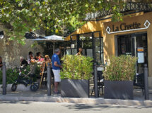 LA Civette, bar-tabac quartier de Sainte-Anne, à MArseille