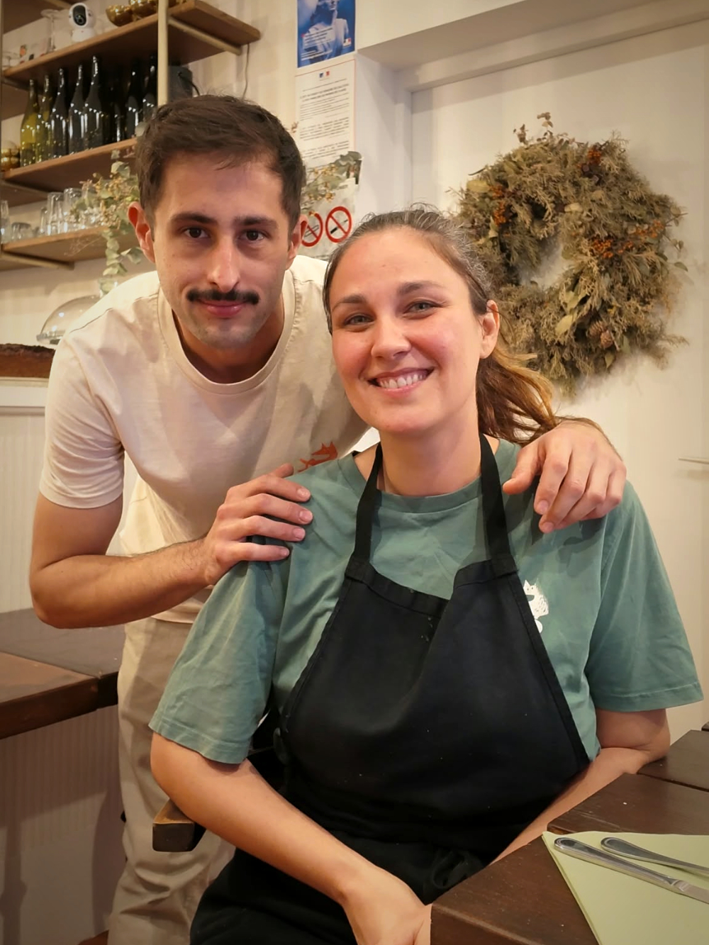 Quarante-huit heures après les émeutes qui ont défiguré le cœur de Marseille, les restaurateurs de Mauvaise herbe confient leur angoisse