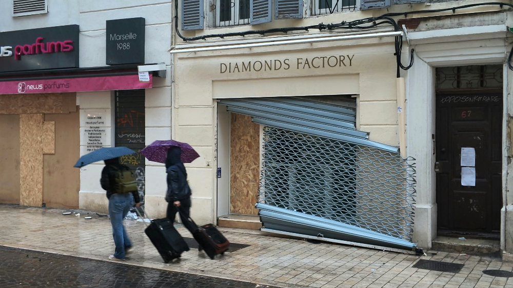 Quarante-huit heures après les émeutes qui ont défiguré le cœur de Marseille, les restaurateurs confient leur angoisse