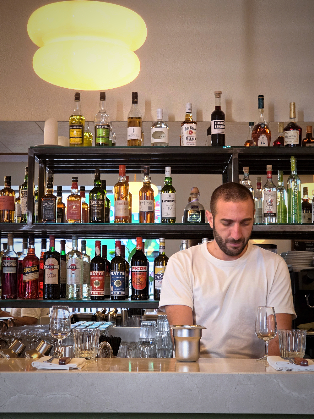 Nouveau : les Beaux Parleurs ouvrent dans le périmètre Puget. Scotch egg, poulet grillé-pommes pont-neuf, mousse au chocolat : un futur grand classique